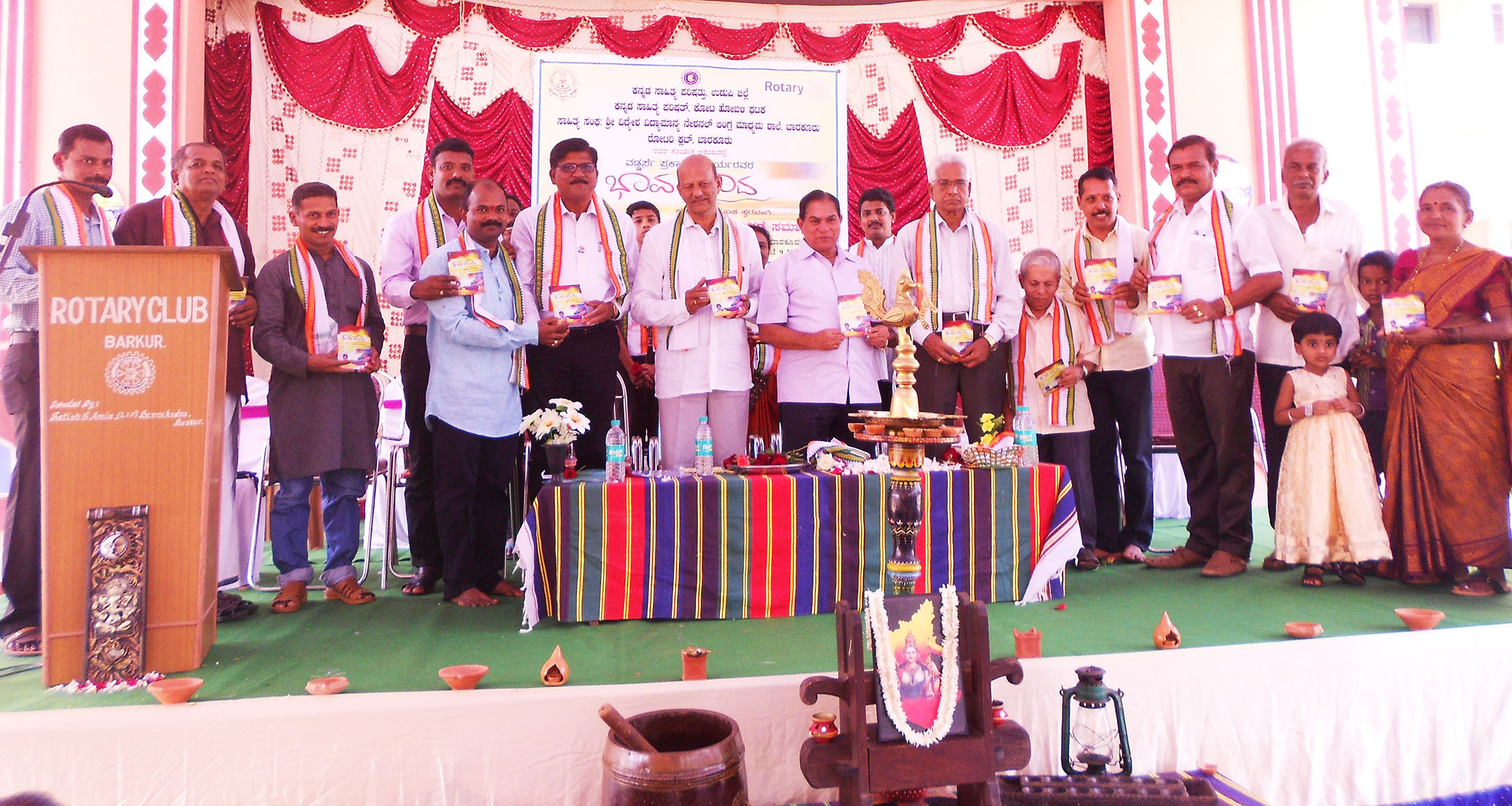 ಹೃದಯದ ಭಾಷೆಯನ್ನು ಪ್ರೀತಿಸಿ: ಆನಂದ್ ಸಿ.ಕುಂದರ್